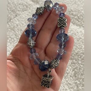 Alexa’s Angels Blue and Silver Beaded Prayer Box Bracelet. NWOT.